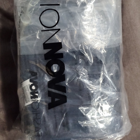 TRADE - Picture 2 of 3